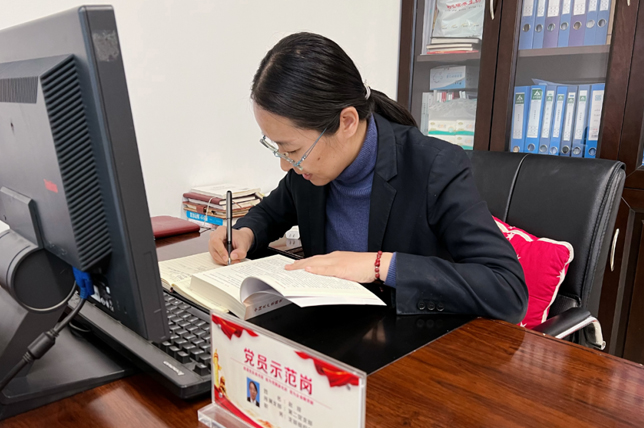 MG电子
公司所属各单位掀起开展主题教育热潮三