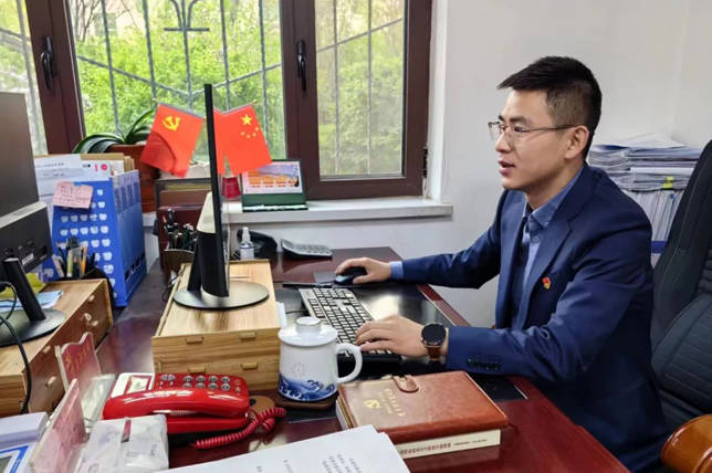 MG电子
公司所属各单位掀起开展主题教育热潮四