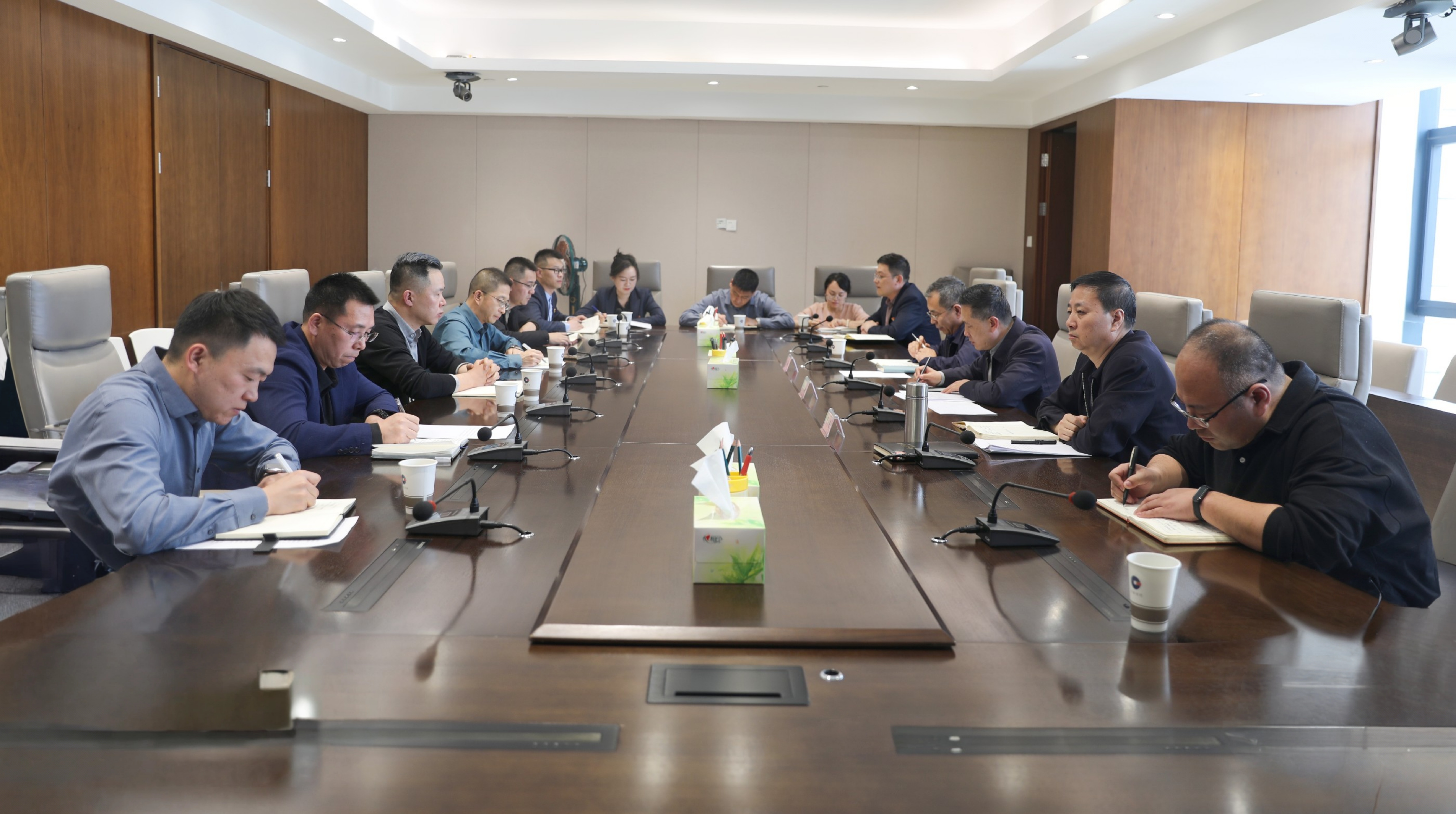 MG电子
召开新提任中层管理人员集体谈心谈话会