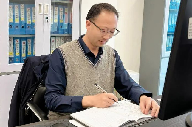 MG电子
公司所属各单位掀起开展主题教育热潮一